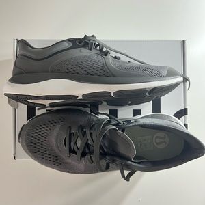 Lululemon Chargefeel low women’s shoes!